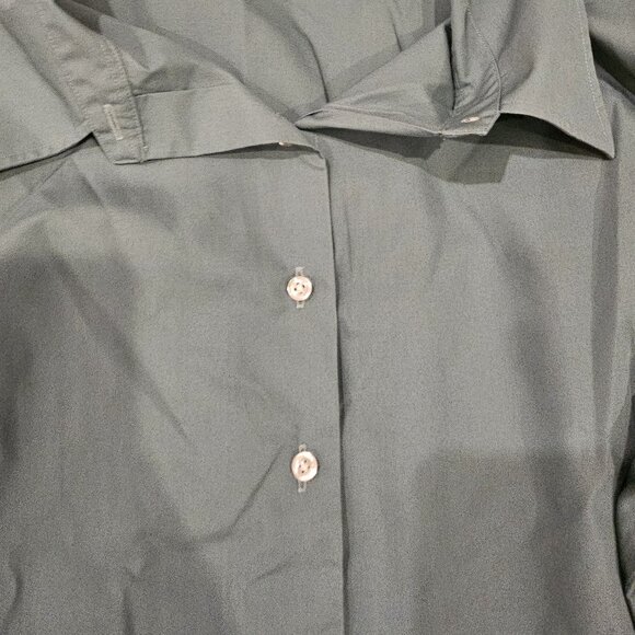 Women's 26W Green Wrinkle Free Broadcloth Oxford - Picture 3 of 4